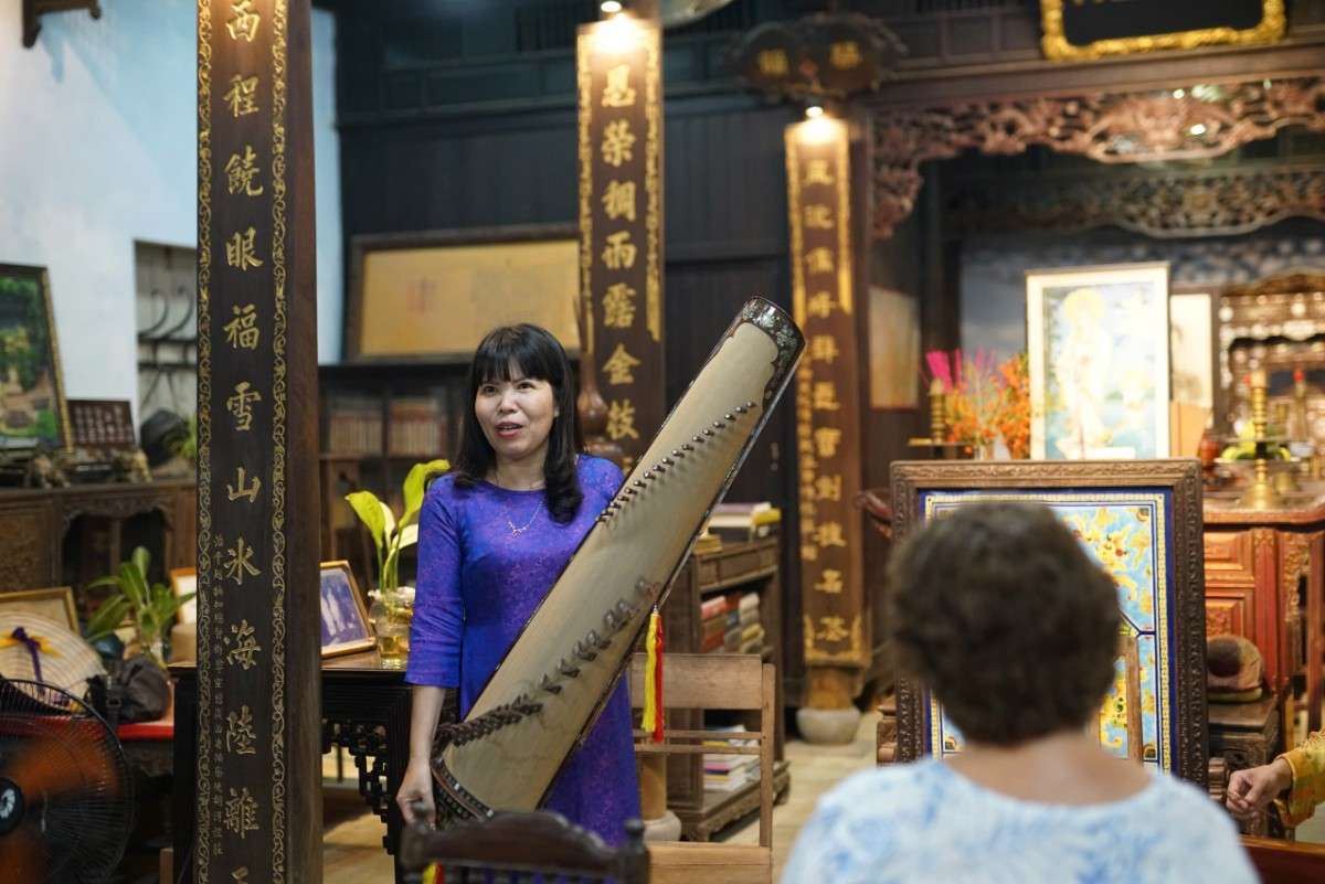 Hue Royal Connection Experience