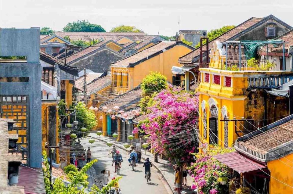Best Time to Visit Hoi An: Weather, Crowds, and Local Tips